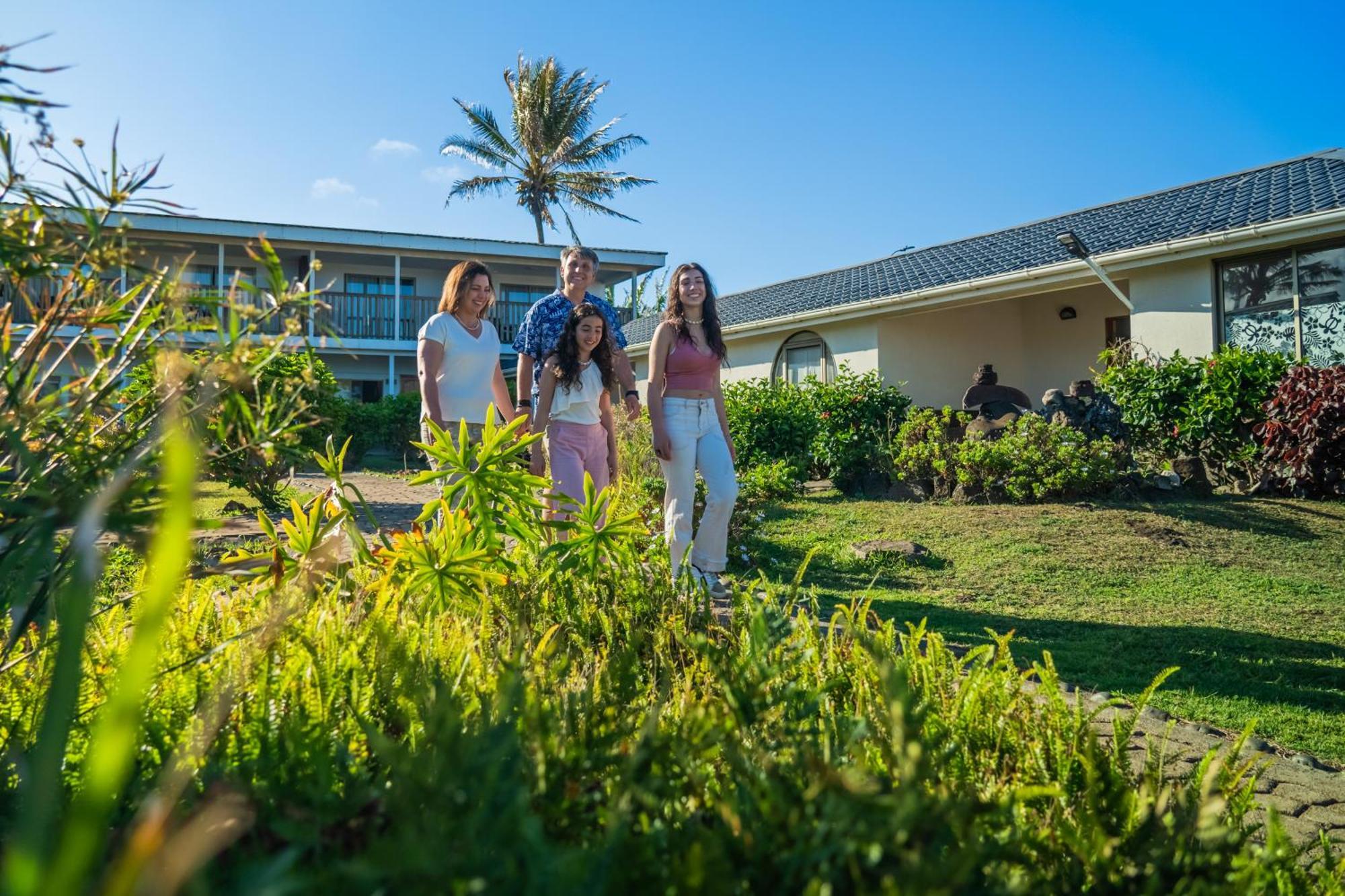 Matariki Sunset Apart Hotel Hanga Roa Exterior photo